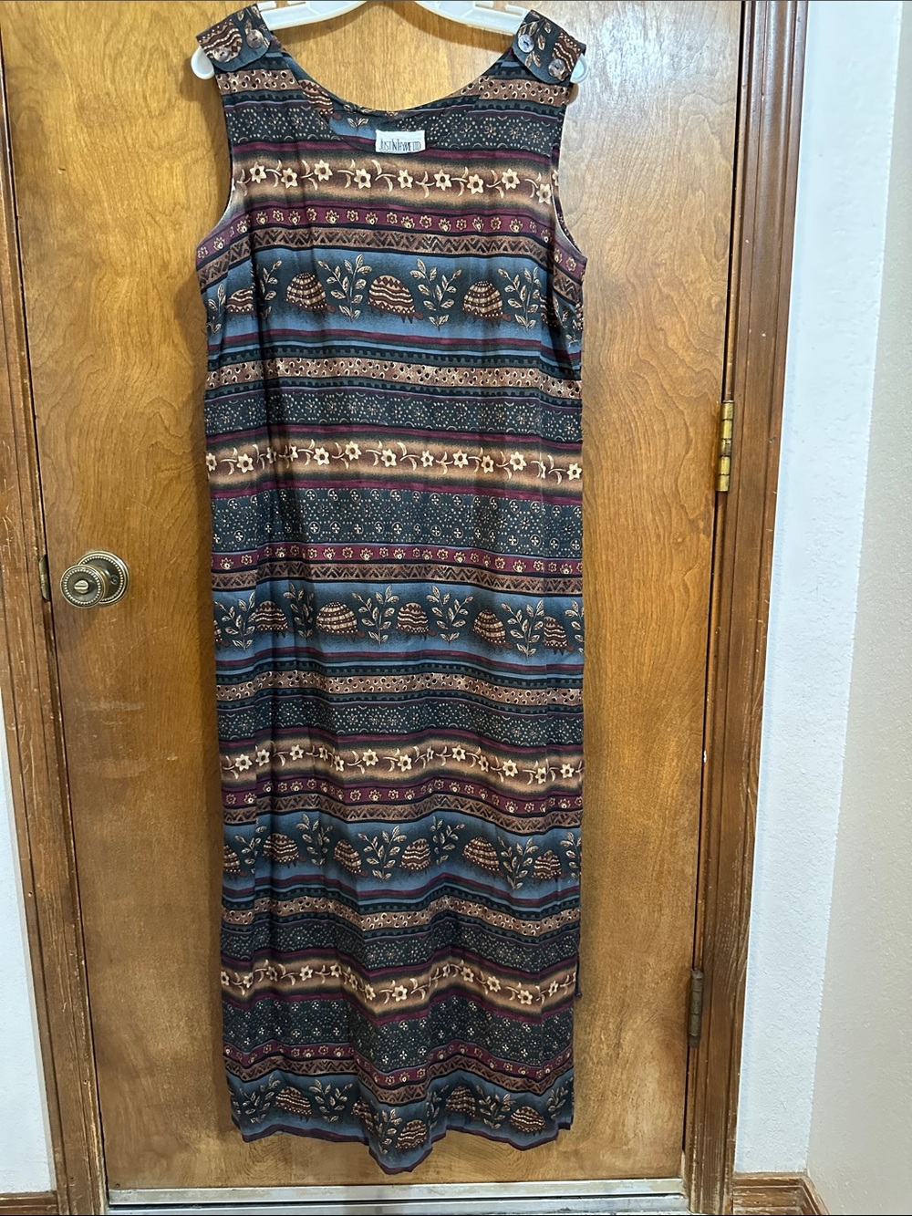 Vintage-Inspired Multicolor Striped Maxi Dress